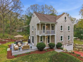 55 Ridgeview Dr., Falmouth, MA 02540