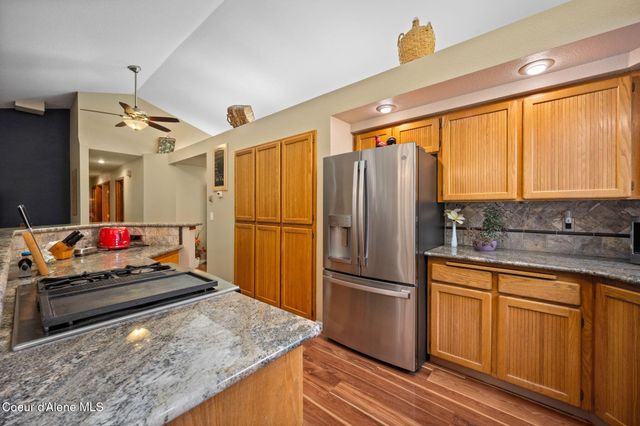 8417 N Stonehaven DR, Hayden, ID 83835