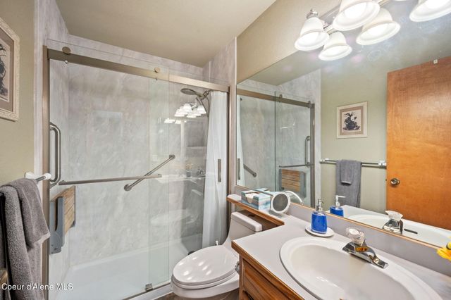 8417 N Stonehaven DR, Hayden, ID 83835