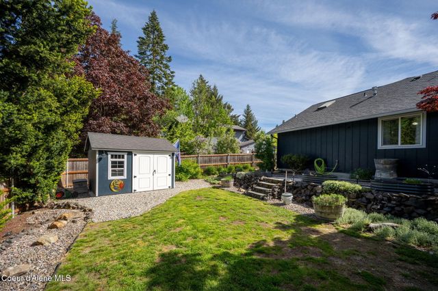 8417 N Stonehaven DR, Hayden, ID 83835