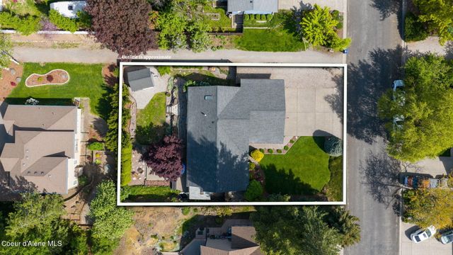 8417 N Stonehaven DR, Hayden, ID 83835