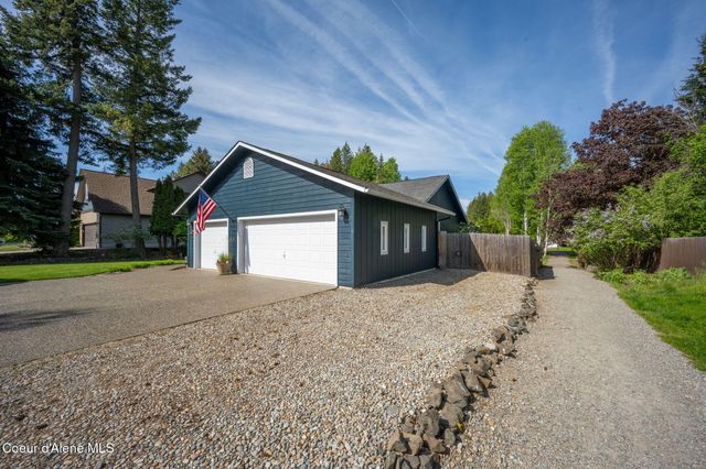 8417 N Stonehaven DR, Hayden, ID 83835