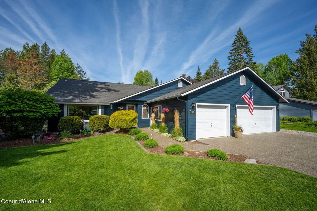 8417 N Stonehaven DR, Hayden, ID 83835