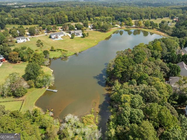 1034 Arbor Lake Walk, Hoschton, GA 30548