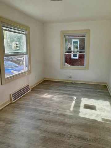 15364 S Freeland Street, Detroit City, MI 48227
