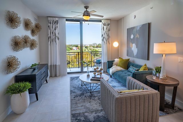 17945 SW 97th Avenue 251, Palmetto Bay, FL 33157
