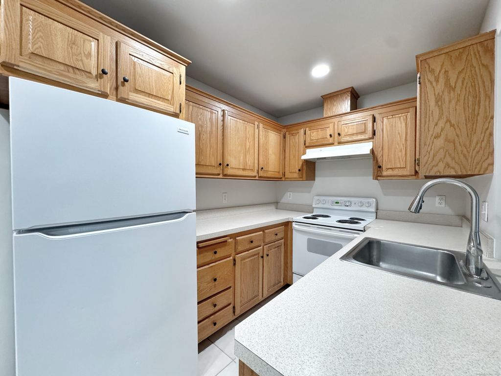 22 Ferris Avenue 8, Norwalk, CT 06854