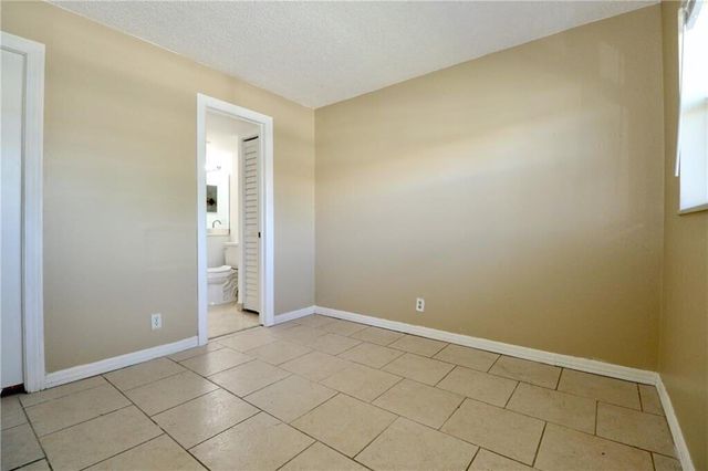 9915 Sandalfoot Boulevard 408, Boca Raton, FL 33428