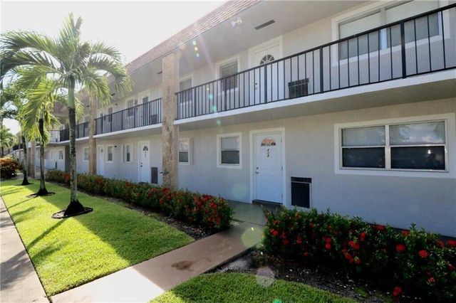 9915 Sandalfoot Boulevard 408, Boca Raton, FL 33428