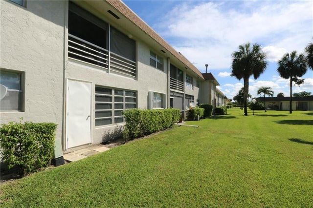 9915 Sandalfoot Boulevard 408, Boca Raton, FL 33428