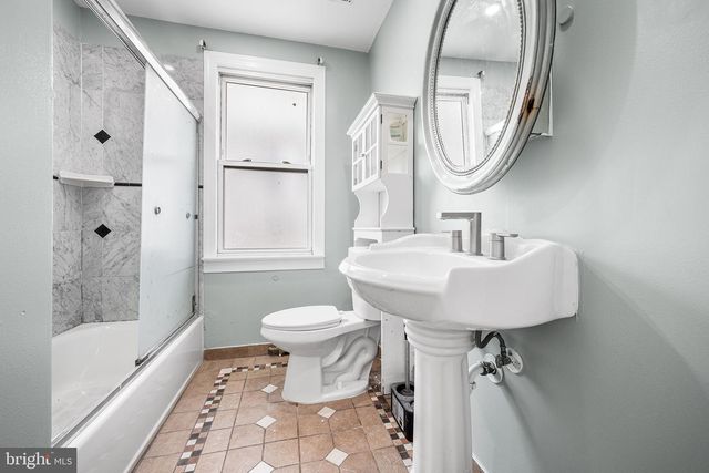 7441 ROGERS AVE, Upper Darby, PA 19082