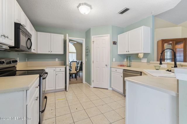 3175 TROPHY Place, Jacksonville, FL 32225