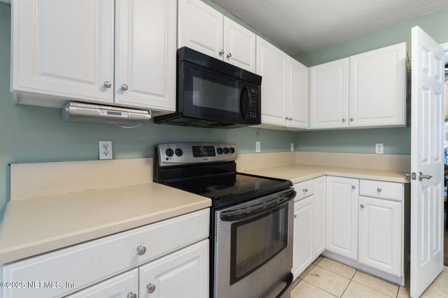 3175 TROPHY Place, Jacksonville, FL 32225