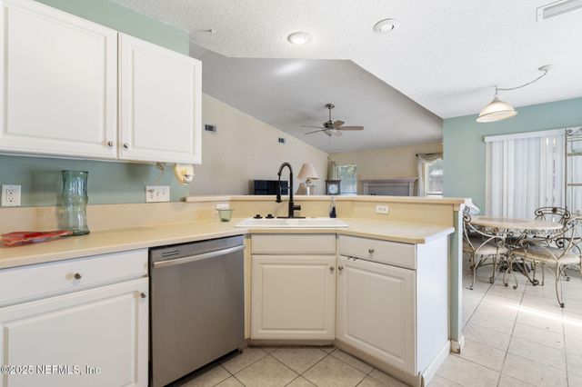 3175 TROPHY Place, Jacksonville, FL 32225