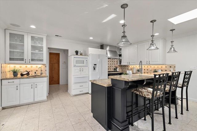 820 Revere Way, Redwood City, CA 94062