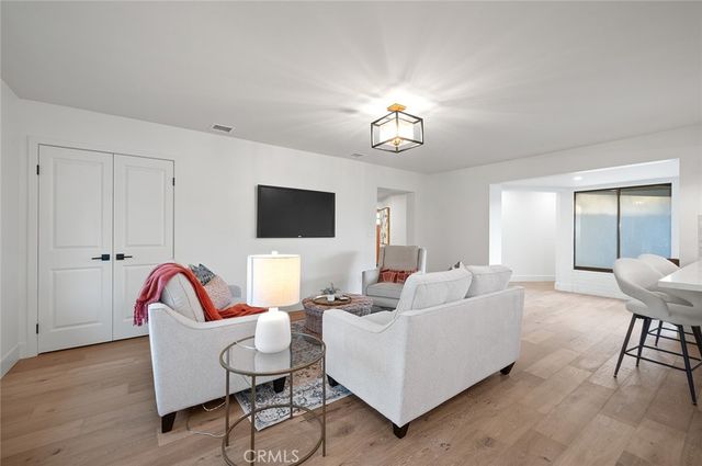 1985 Highland Oaks Drive, Arcadia, CA 91006