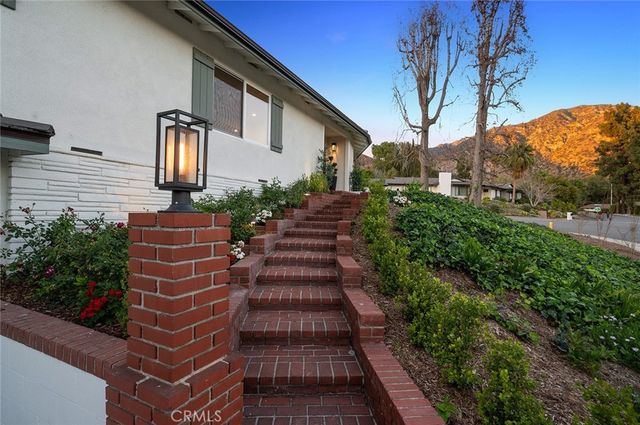 1985 Highland Oaks Drive, Arcadia, CA 91006
