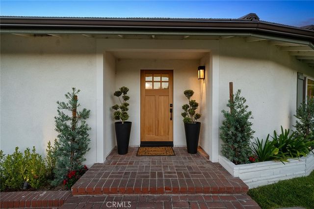 1985 Highland Oaks Drive, Arcadia, CA 91006