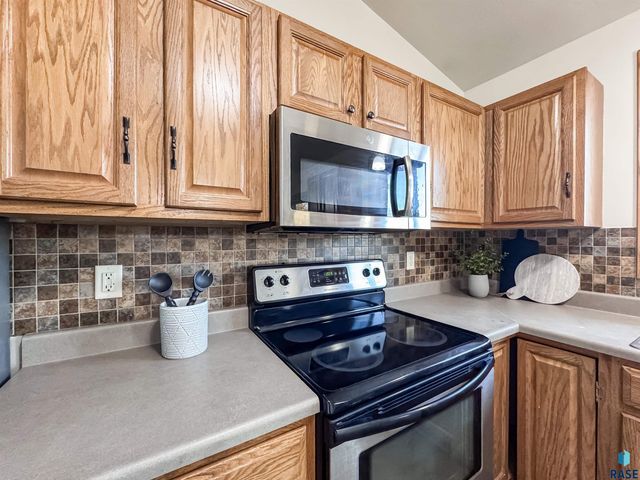 2713 N Vincent Ave Avenue, Sioux Falls, SD 57107