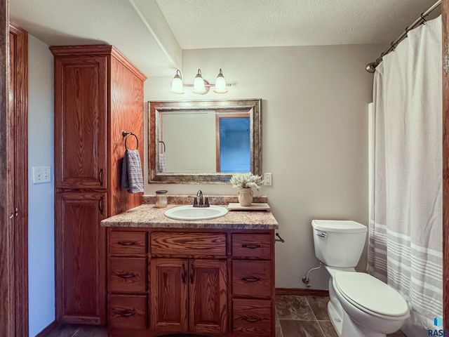 2713 N Vincent Ave Avenue, Sioux Falls, SD 57107