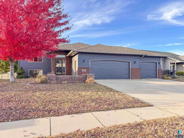 2713 N Vincent Ave Avenue, Sioux Falls, SD 57107