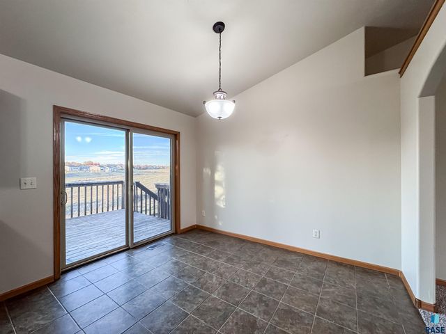 2713 N Vincent Ave Avenue, Sioux Falls, SD 57107