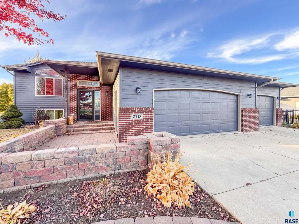 2713 N Vincent Ave Avenue, Sioux Falls, SD 57107