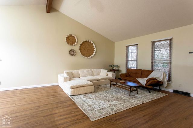 2 Cisco Circle, Cherokee Village, AR 72529