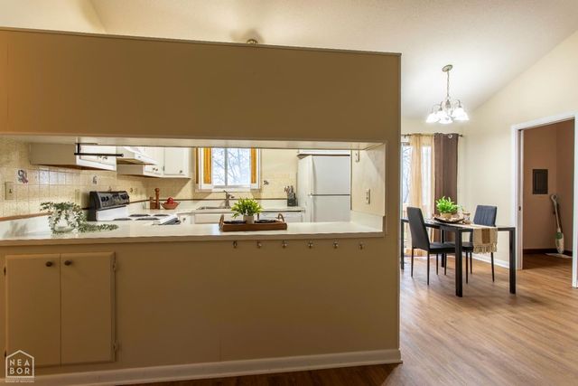 2 Cisco Circle, Cherokee Village, AR 72529