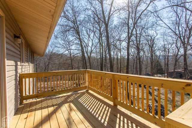 2 Cisco Circle, Cherokee Village, AR 72529