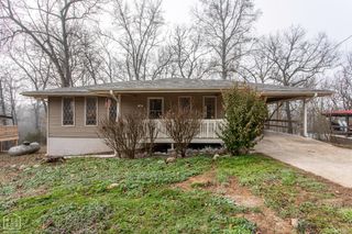 2 Cisco Circle, Cherokee Village, AR 72529