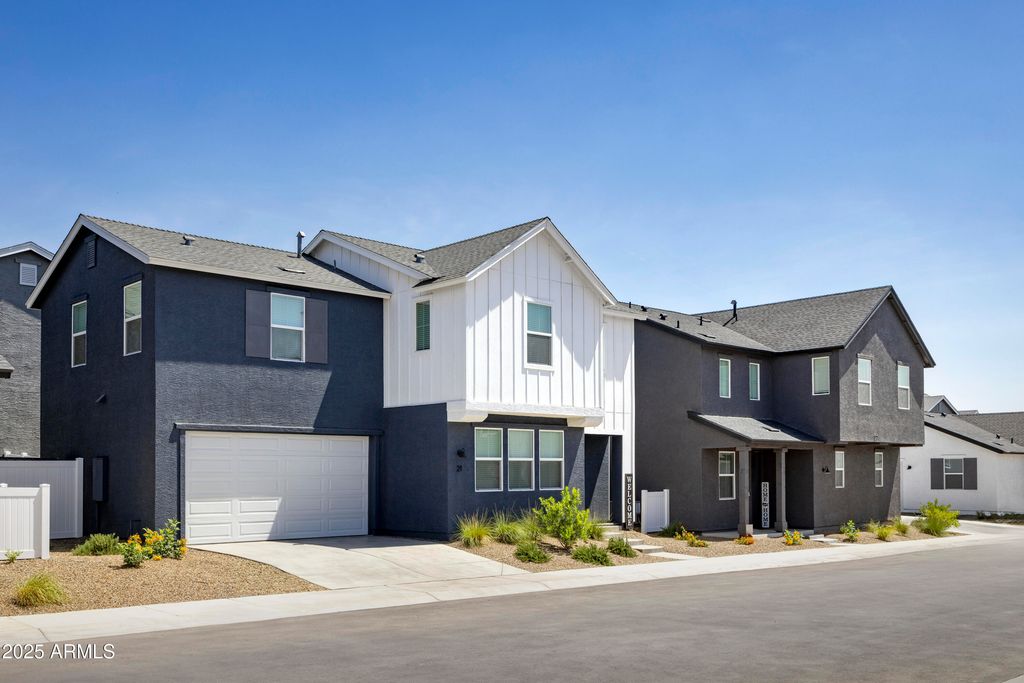 9117 N 181st Avenue 86, Waddell, AZ 85355