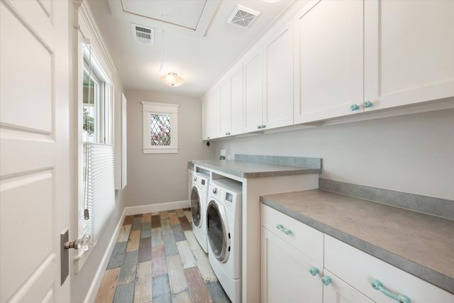 404 E Wall Street, Grapevine, TX 76051