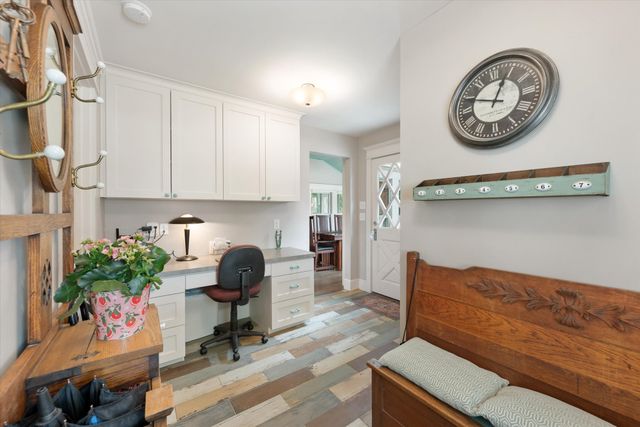 404 E Wall Street, Grapevine, TX 76051