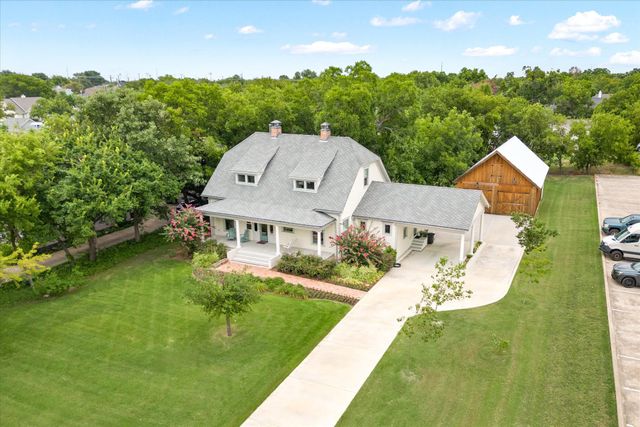 404 E Wall Street, Grapevine, TX 76051