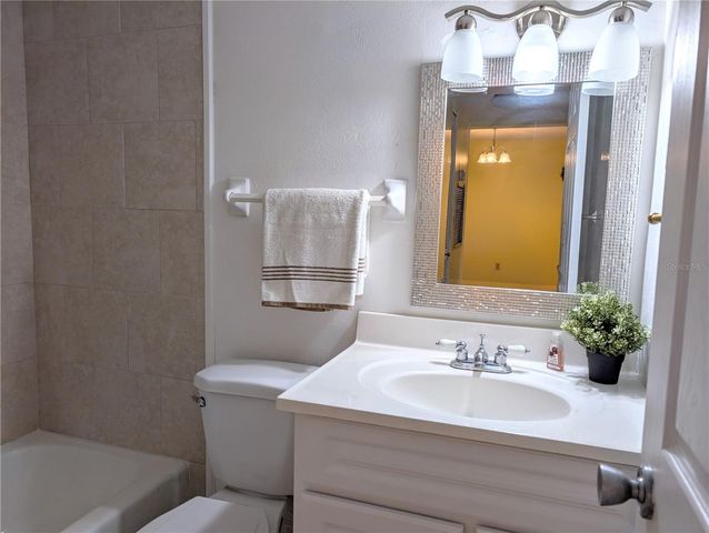 4111 HERON WAY E-103, Bradenton, FL 34205