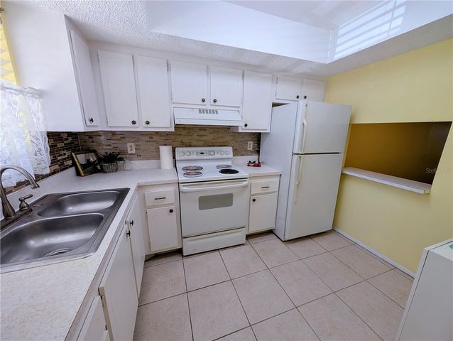 4111 HERON WAY E-103, Bradenton, FL 34205
