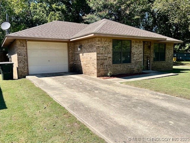 307 N 8th, Durant, OK 74701