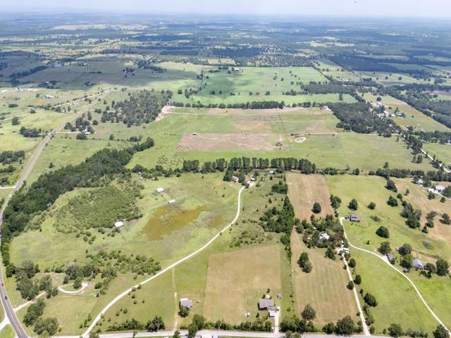 4220 Old McMahan RD, Lockhart, TX 78644