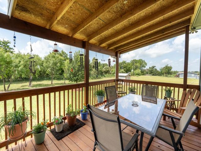 4220 Old McMahan RD, Lockhart, TX 78644