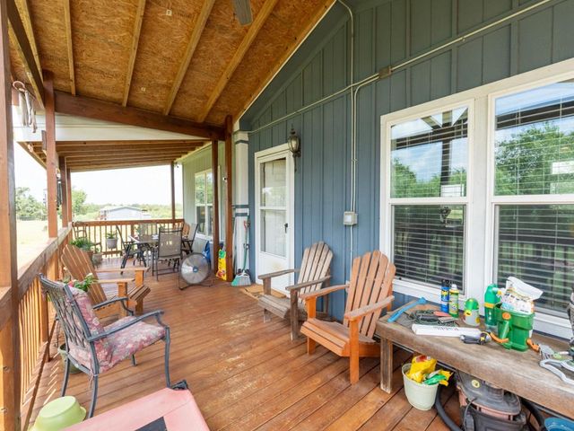 4220 Old McMahan RD, Lockhart, TX 78644