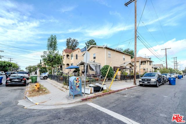 649 N Cummings Street, Los Angeles, CA 90033