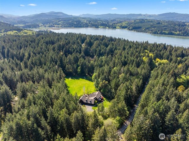 4900 Grand Fir Lane NW, Olympia, WA 98502