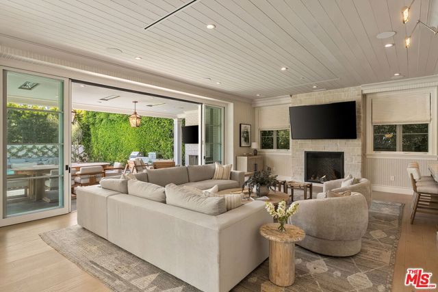 15000 Altata Drive, Pacific Palisades (los Angeles), CA 90272