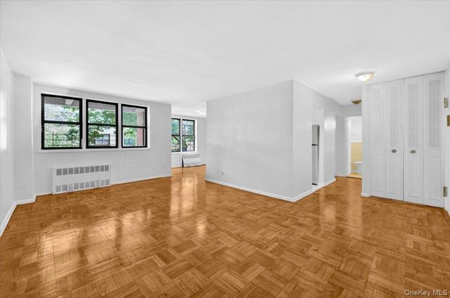 37-30 73rd St 1D, Jackson Heights, NY 11372
