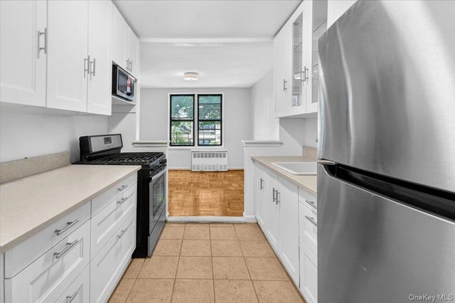 37-30 73rd St 1D, Jackson Heights, NY 11372