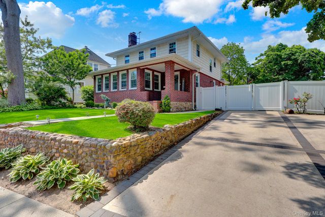 147 Locust Avenue, Babylon, NY 11702