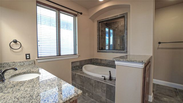 1122 Wedgewood Drive, Forney, TX 75126