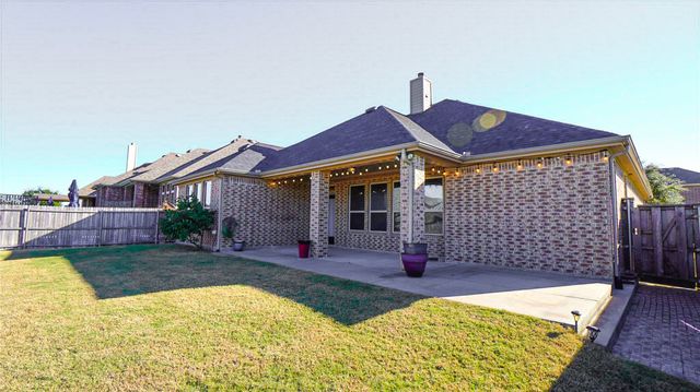 1122 Wedgewood Drive, Forney, TX 75126