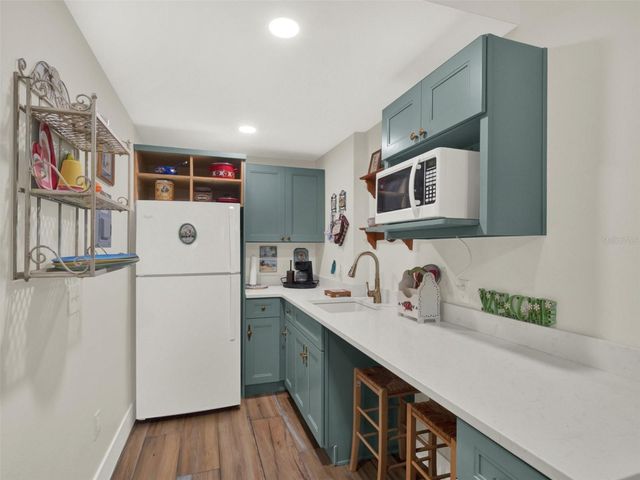 407 E JERSEY STREET, Orlando, FL 32806